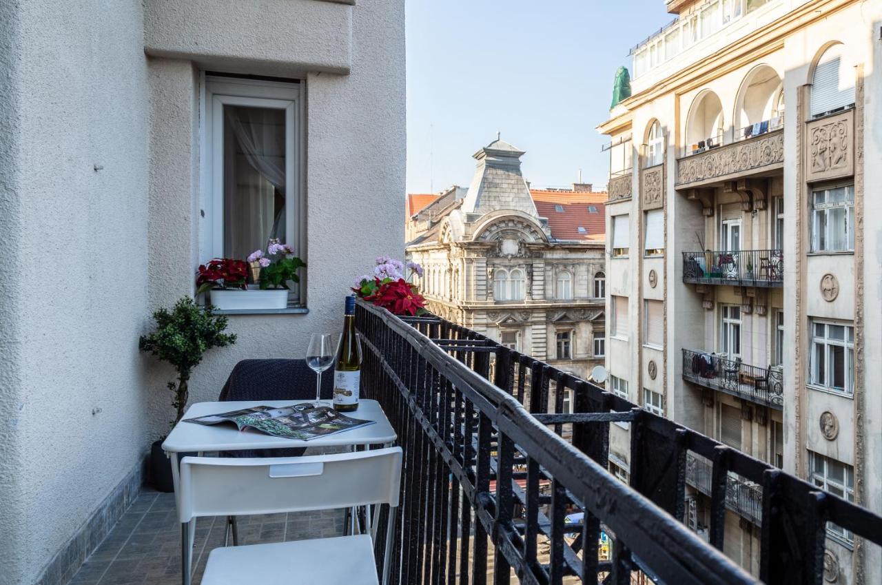Luxury Downtown Home By Anna Budapest Eksteriør billede