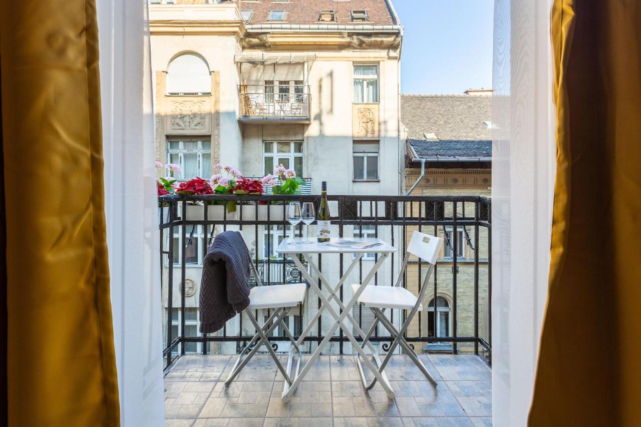 Luxury Downtown Home By Anna Budapest Eksteriør billede
